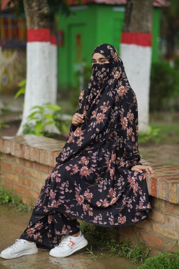Picture of Plazoo Premium Hijab (Multiple Color Variants)